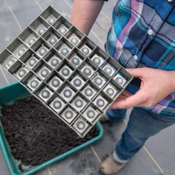 New Products -Garden Care Shop 07465 03 standup35soilblock